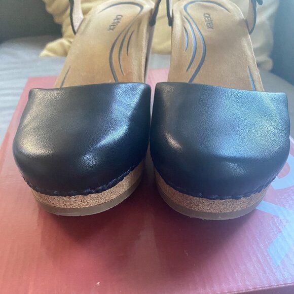 Aetrex Finley Closed Toe Heel - Picture 7 of 12